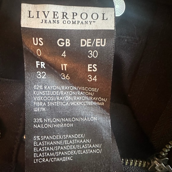 EUC Liverpool Black Madonna Legging; Size 0 / 25 - Picture 7 of 7